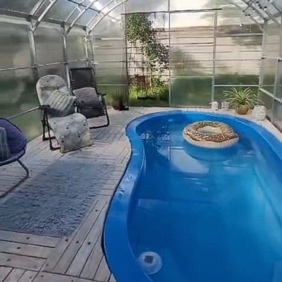 Szklarnia Botanic Rolnik 4M jako zadaszenie nad basen