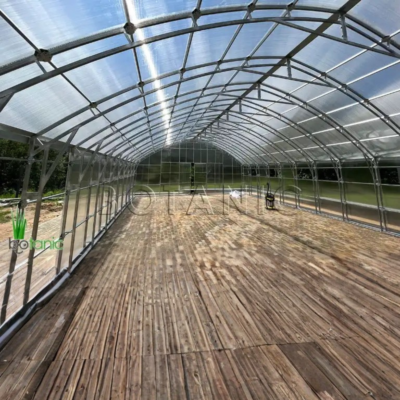 szklarnia botanic rolnik 8m konstrukcja wewnątrz