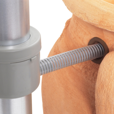 Zbiornik na deszczówkę Antique Amfora podłączony do zbieracza